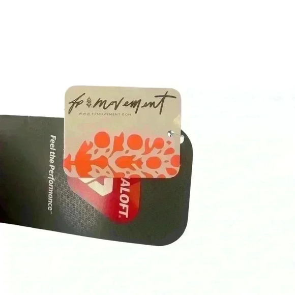 Free People Movement Womens In A Bubble Puffer Waistcoat Vest White Medium NWT - Picture 5 of 13